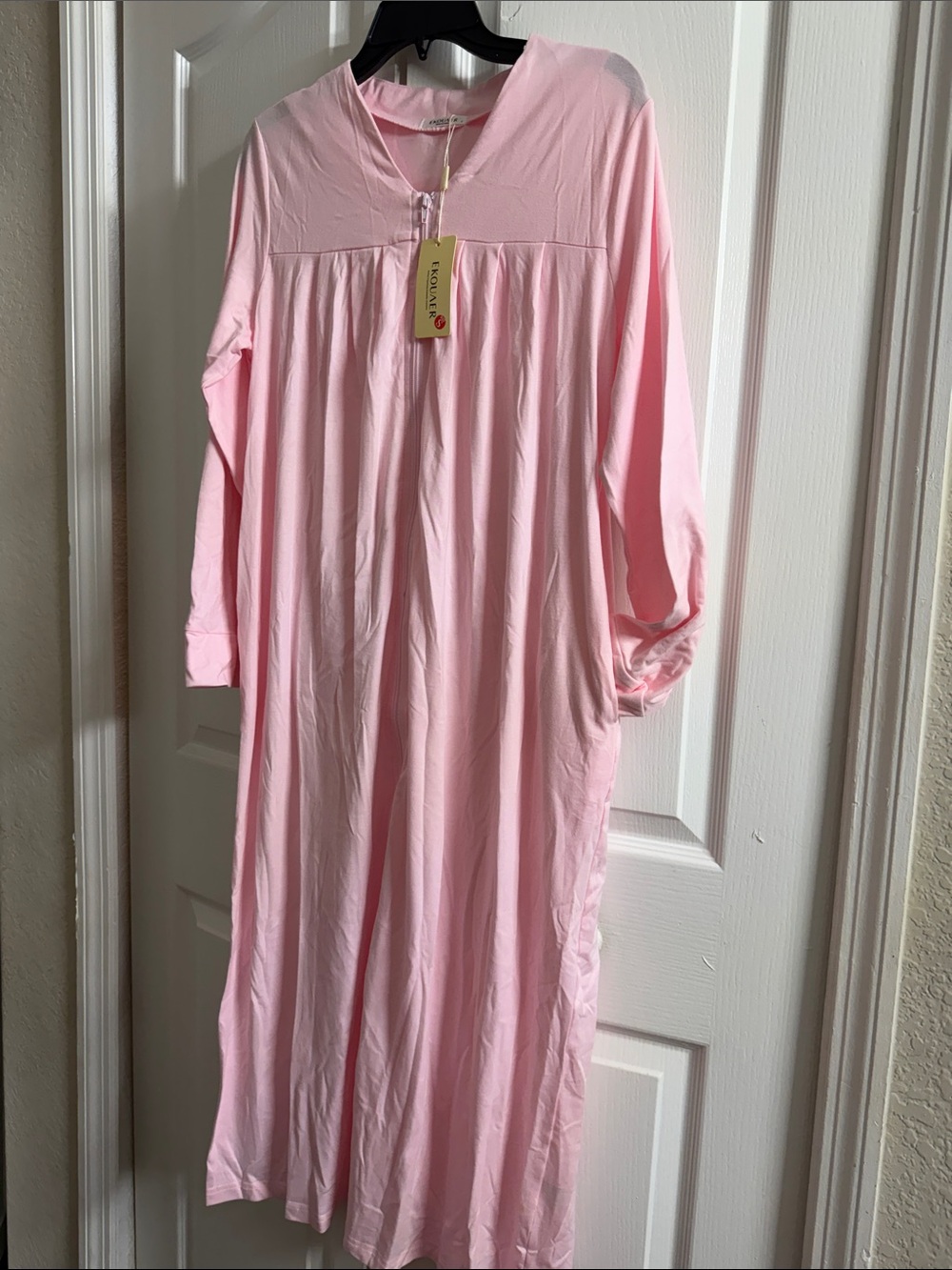 Ekouaer Women Zipper Robe Long Sleeve Housecoat Soft Nightgown with Pockets
Zip